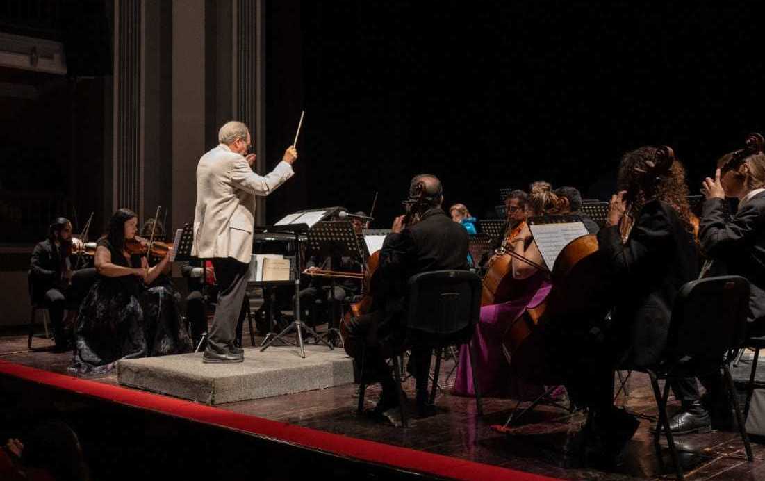 La mezzosoprano mazatleca Sarah Holcombe cantará El Amor Brujo en Xalapa, Veracruz