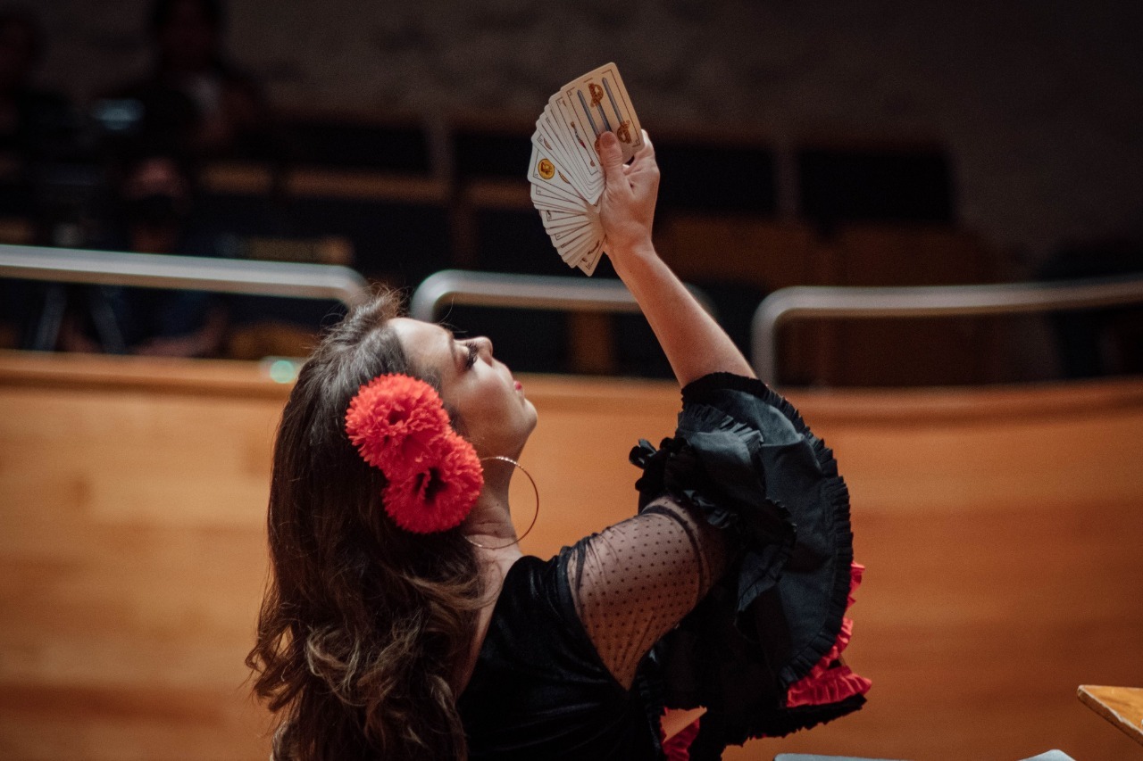 La mezzosoprano mazatleca Sarah Holcombe cantará El Amor Brujo en Xalapa, Veracruz