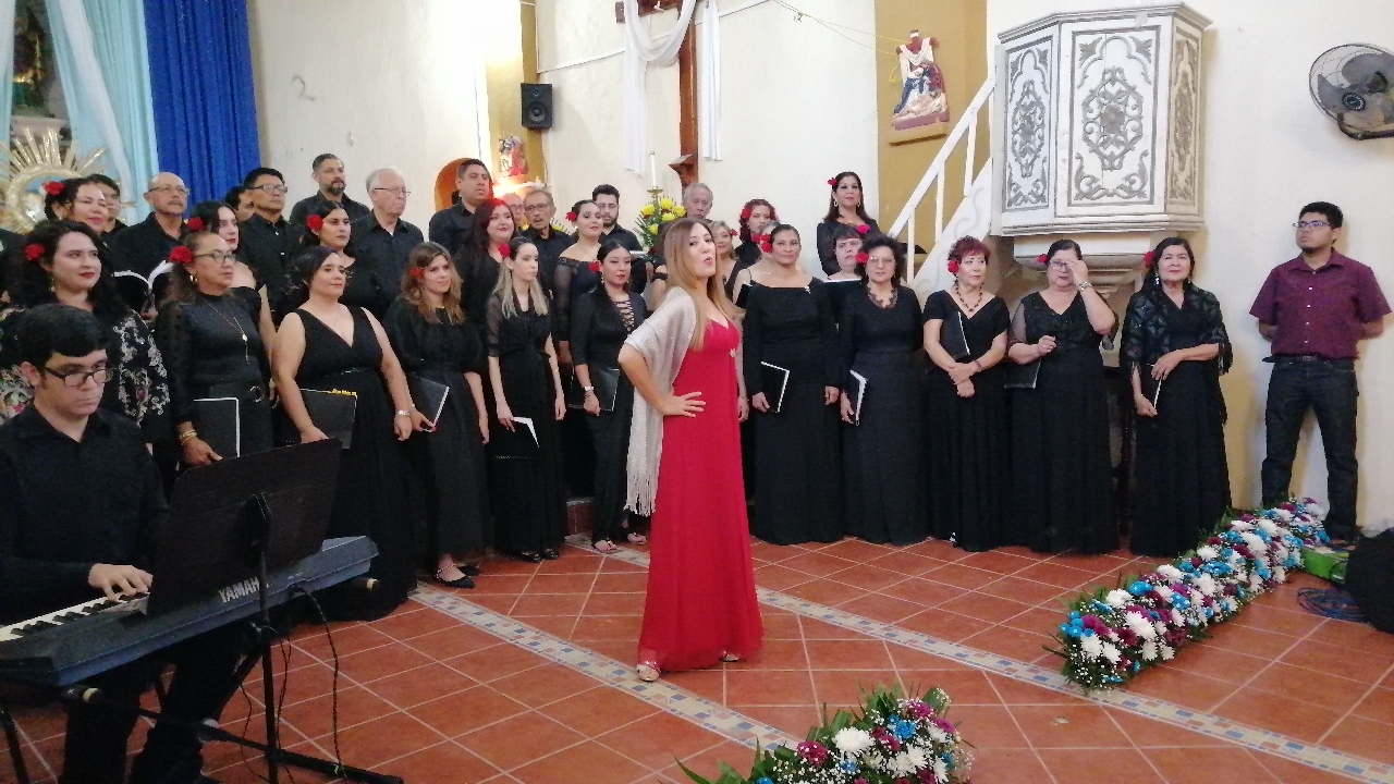 La mezzosoprano mazatleca Sarah Holcombe cantará El Amor Brujo en Xalapa, Veracruz